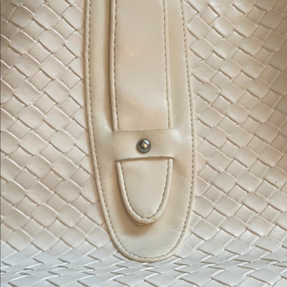 Jessica Simpson White Woven Tote - Picture 4 of 4